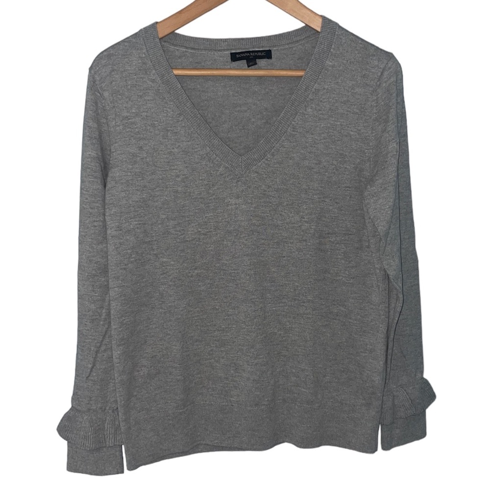 Women’s Banana Republic Factory Sweater Size Medium